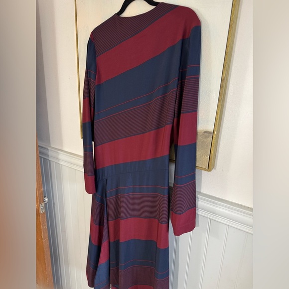 TORY BURCH Lyon Navy/Burgundy Asymmetrical Striped Runway Dress Size 8 - Picture 10 of 10